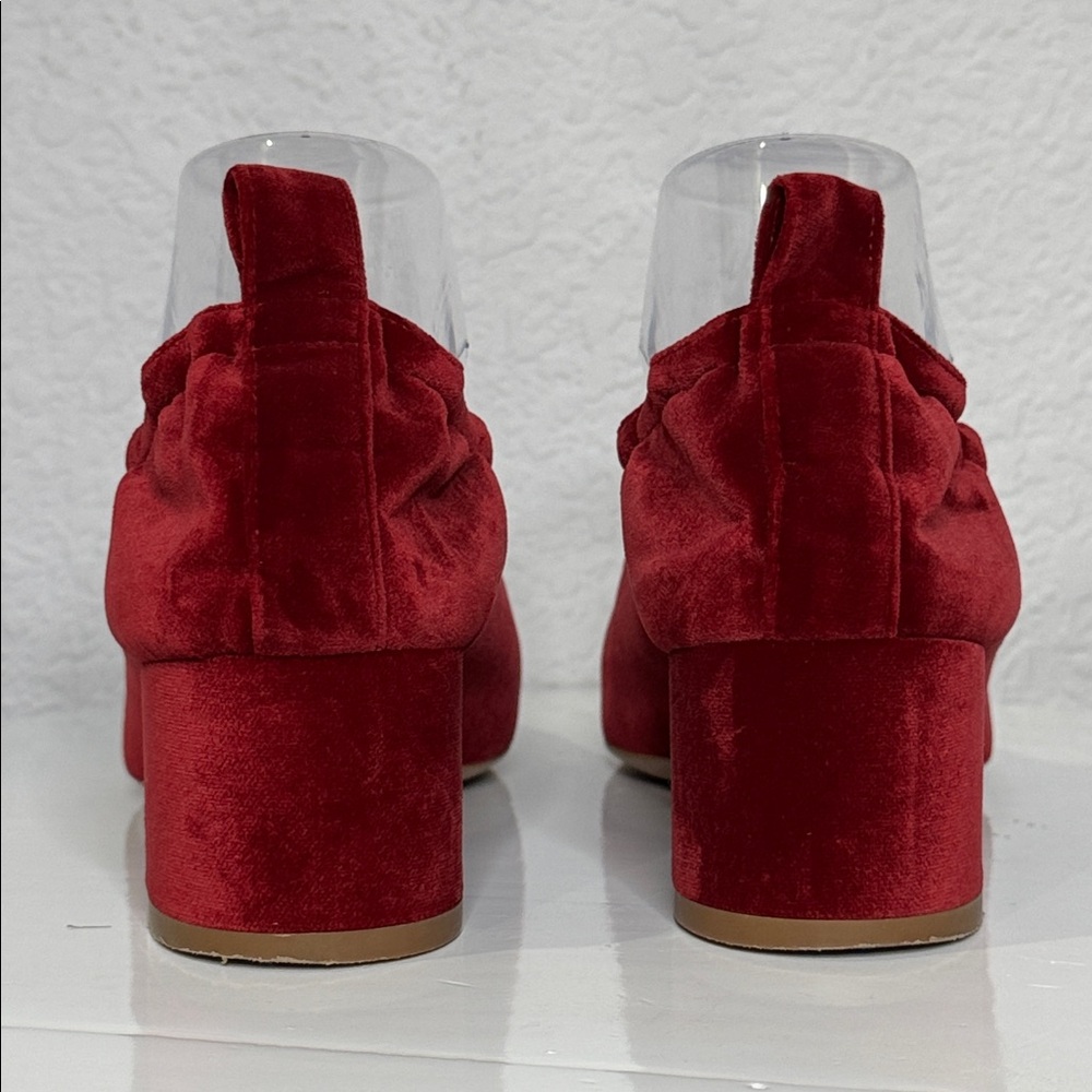 EVERLANE THE DAY RED VELVET SCRUNCH BACK BLOCK HEEL BALLET INSPIRED PUMPS - Picture 9 of 14